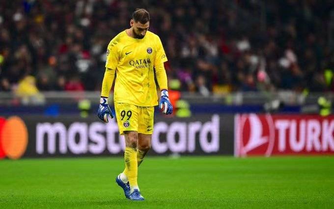 ดอนนารุมมา: พยายามไม่สนใจเสียงโห่! มอบทุกอย่างในสนาม _แมตช์_ ฟุตบอลอิตาลี_ การฝึกซ้อม ดอนนารุมมา: พยายามไม่สนใจเสียงโห่! มอบทุกอย่างในสนาม _แมตช์_ ฟุตบอลอิตาลี_ การฝึกซ้อม