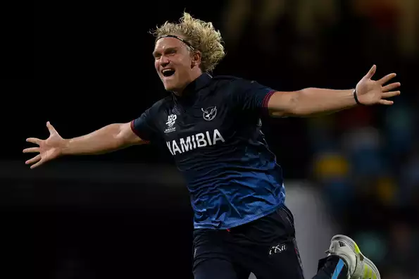 Trumpelmann, ดาวสีเขียวในขณะที่นามิเบียชนะแอฟริกาใต้ในความตื่นเต้นลูกสุดท้าย