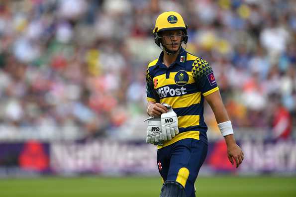 การบาดเจ็บไหล่บังคับให้ Craig Meschede เกษียณอายุ