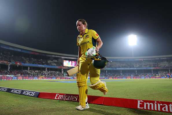 Alyssa Healy ออกจากอังกฤษ clash; ออสเตรเลียตั้งค่าการรอกับประสาทข้างหน้า