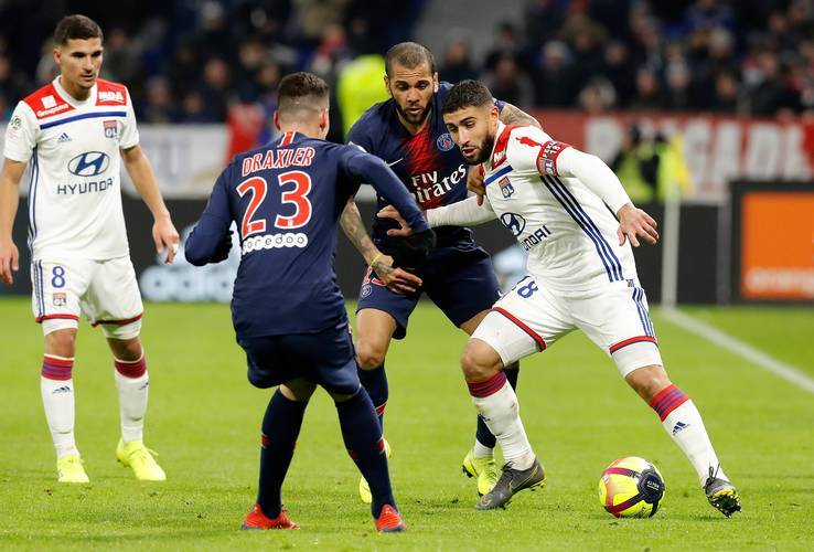 ลอริยองต์เปิดบ้านรับการมาเยือนของตูลูส: ทีมที่กำลังเผชิญกับการตกชั้นจะสามารถสร้างความประหลาดใจให้กับทีมกลางตารางได้หรือไม่? _การแข่งขัน_เยือน_โจมตี