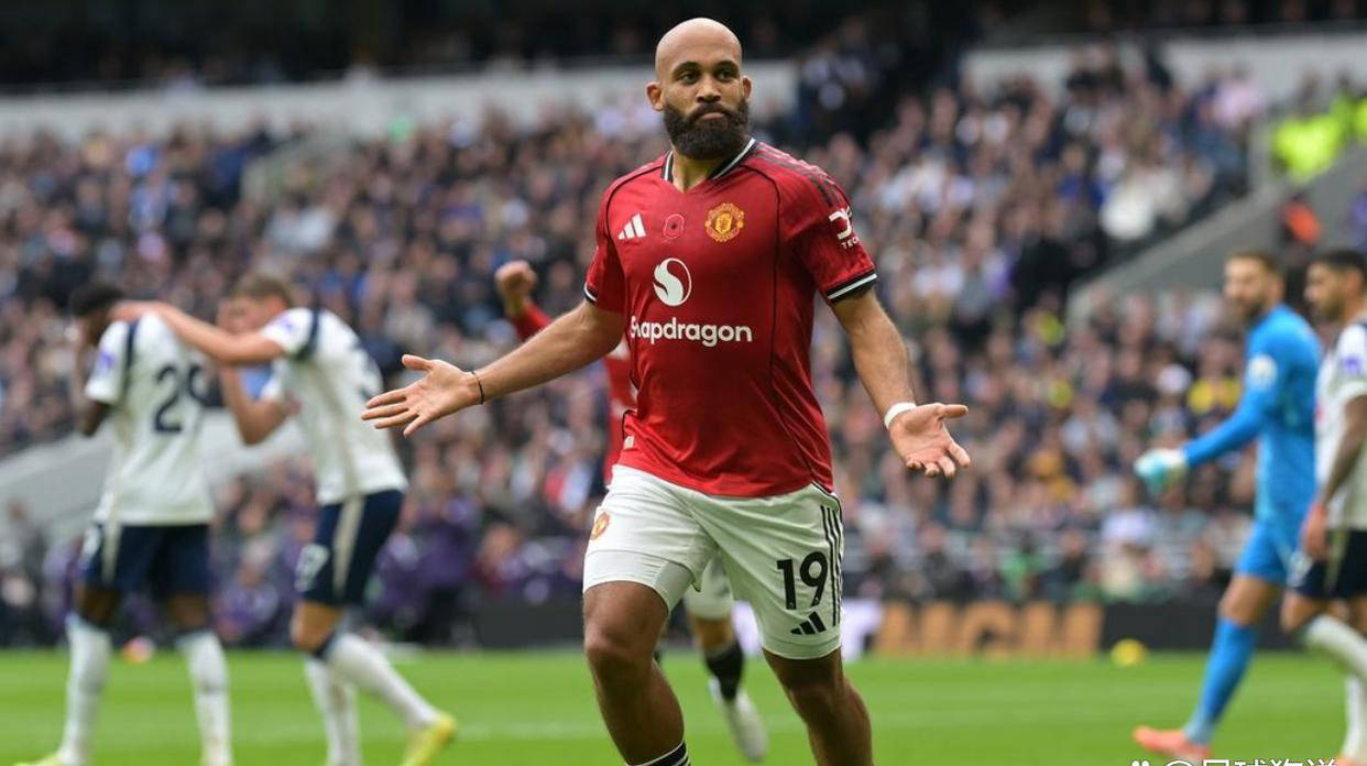 กองหลังแมนเชสเตอร์ยูไนเต็ดแจ้งเกิด: ยิงสี่ประตูในสี่นัด ขณะที่อโมริมนำทีมกลับมาคว้าชัยชนะ หยุดสถิติไร้พ่ายของท็อตแนม _การแข่งขัน_ ลาแมน