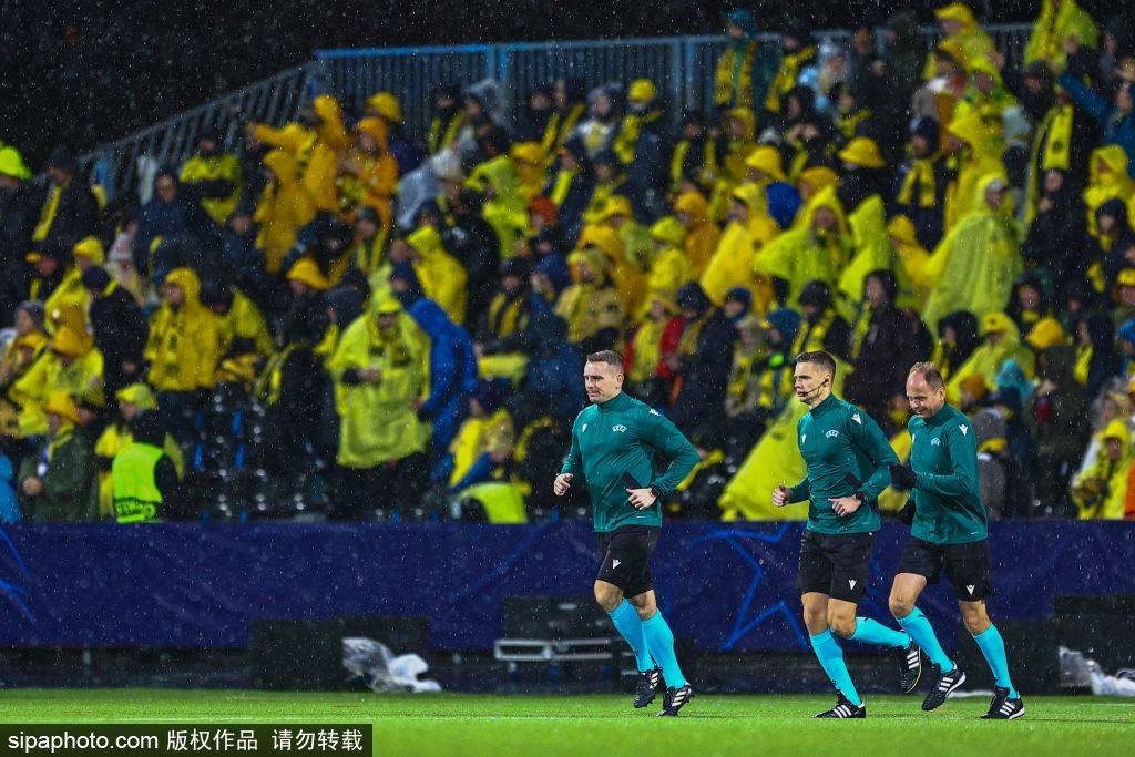 นักฟุตบอลญี่ปุ่นห้าคนที่เริ่มต้นอย่างแข็งแกร่งแต่ค่อยๆ เสื่อมถอย: การปะทะกันระหว่างอัจฉริยะและความเป็นจริง คิโยทาเกะ ฮิโรชิ ควิดิอัน เอเชียนคัพ