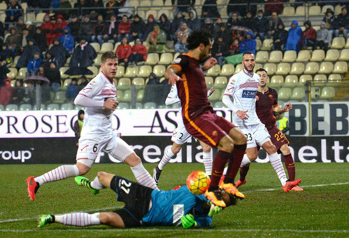 โรม่าชนะการแข่งขันในบ้านติดต่อกันห้าครั้ง ขณะที่อูดิเนเซ่ไม่สามารถเก็บชัยชนะได้ในสามนัดเยือนล่าสุด! _การแข่งขัน_เซเรีย อา_เยือน