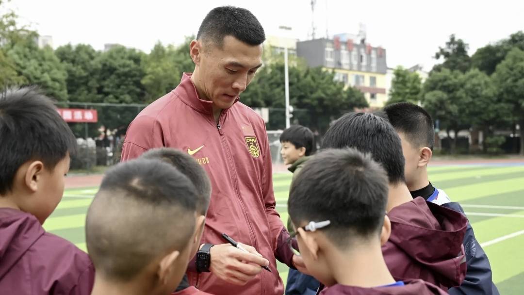 เครื่องรางนำโชคทีมชาติ ที่ปรึกษาของคิม มิน-แจ สถาปนิกแห่งการสนับสนุนเชิงป้องกัน เข้าร่วมทีม U22 ในตำแหน่งผู้ช่วยโค้ช!_ยู ดาเป่า_รอบคัดเลือก_ฟุตบอลโลก