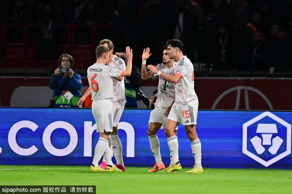 ซาร์ กลับมาที่เมตซ์? การทบทวนอาชีพและอนาคตของอดีตผู้เล่นบาเยิร์น มิวนิก ฟุตบอล | ผู้เล่น | กองหลัง