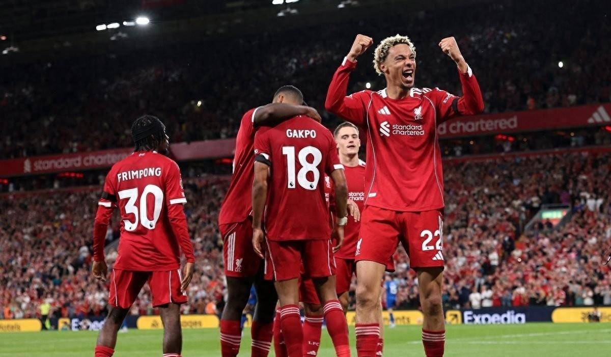 ลิเวอร์พูล: การเปลี่ยนแปลงแทคติกของสล็อทปลุกพลังดาวเตะมูลค่า 130 ล้านปอนด์ พร้อมเกมเพรสซิ่งสูงและระบบ 4-2-3-1 เพื่อเผชิญหน้ากับแมนเชสเตอร์ ซิตี้อีกครั้ง _ไท ซาน_ _ยูฟ่า แชมเปียนส์ลีก_ _โบรุสเซีย ดอร์ทมุนด์_