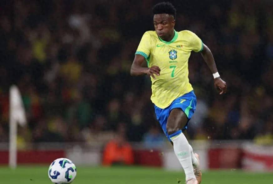 200 ล้านยูโร! แมนเชสเตอร์ ยูไนเต็ด เล็งปีกจากเรอัล มาดริด วินิซิอุส จูเนียร์ สถิติที่น่าประทับใจของเขาอาจฟื้นฟูเกมรุกของปีศาจแดง!_เกมรุก_แมตช์_เรอัล มาดริด