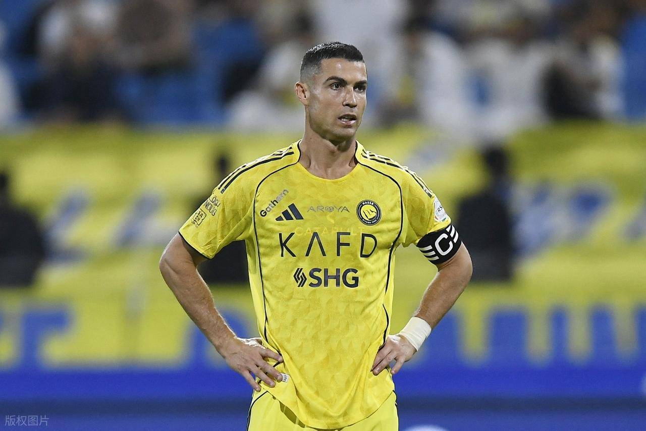 4-1: คริสเตียโน่ โรนัลโด้, 40 ปี, ยิงประตูสุดสวย: ลูกจักรยานอากาศที่หยุดไม่อยู่ นำทีมคว้าชัยชนะติดต่อกันเป็นนัดที่เก้าและขึ้นนำจ่าฝูง – ยอดเยี่ยมอย่างแท้จริง! อัล นาสร์