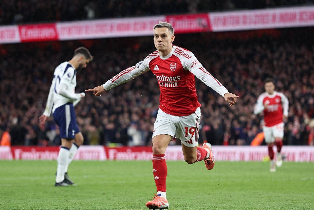 อาร์เซนอลเสริมทัพแบบมีประสิทธิภาพ: ทรูสาร์ดเข้าร่วมทีมด้วยค่าตัว 24 ล้านยูโร มีส่วนร่วม 15 ประตูในฤดูกาลนี้