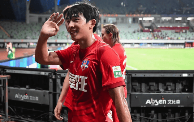 โชคดีสำหรับฟุตบอลจีน! นักเตะในประเทศเข้าร่วมลีกชั้นนำ 5 อันดับแรกของยุโรป – การประกาศอย่างเป็นทางการเพิ่งออกมา: อู๋ เล่ย, เว่ย เซียง, กองหน้า โชคดีสำหรับฟุตบอลจีน! นักเตะในประเทศเข้าร่วมลีกชั้นนำ 5 อันดับแรกของยุโรป – การประกาศอย่างเป็นทางการเพิ่งออกมา: อู๋ เล่ย, เว่ย เซียง, กองหน้า