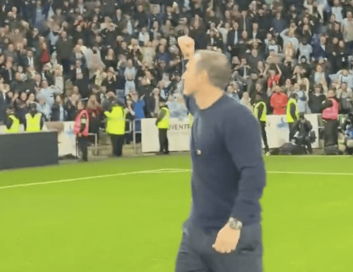 แลมพาร์ดวัย 47 ปีเกือบจะหัวล้านแล้ว! นำเป็นจ่าฝูงในแชมเปียนชิพด้วยคะแนนนำ 8 แต้ม: ทำลายคำสาป 44 ปีด้วยชัยชนะในบ้าน 8 นัดติดต่อกัน_โคเวนทรี_สวอนซี_แมตช์