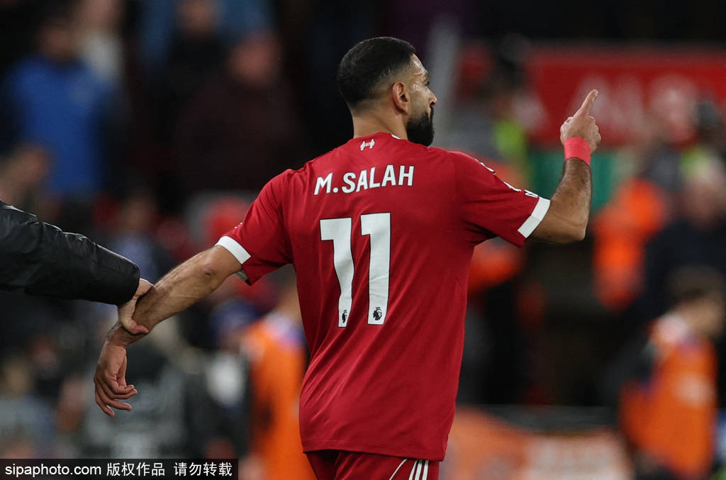 ลิเวอร์พูลพ่ายแพ้เป็นนัดที่เก้าในสิบสองนัด ซาลาห์ลงเล่นครบ 90 นาทีในแปดเกม ฟาโรห์ยังคงไร้พ่ายในเจ็ดเกม แต่ลงเล่นเพียง 109 นาที ไอแซค วีร์ตซ์ เอคิติ