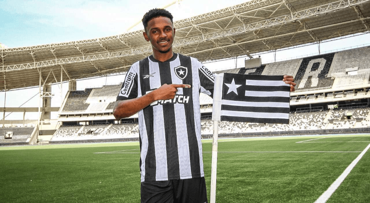 ปลาใหญ่ตัวอีกแล้ว! อดีตกองหน้าของลียงถูกแนะนำให้กับไชนีส ซูเปอร์ ลีก: อายุ 25 ปี, 4.5 ล้านยูโร เฟลิกซ์ โบตาโฟโก้ คารอน