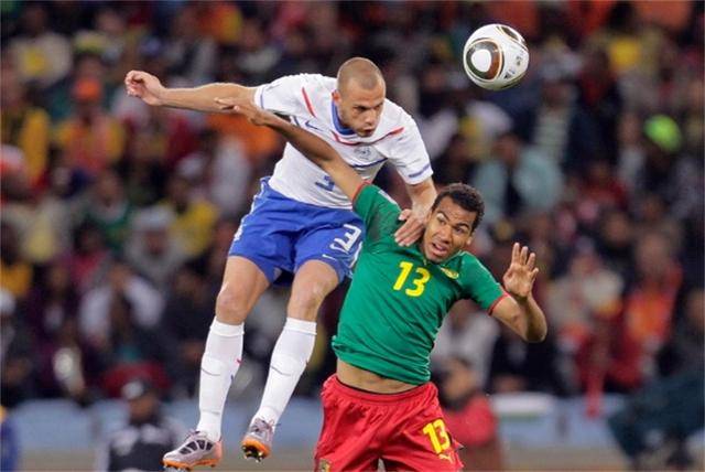 จากดาวเด่นแห่งเอเรดิวิซีสู่ภาระของแอตเลติโก มาดริดในเวลาเพียงหนึ่งปี: อเนกประสงค์แต่ขยันขันแข็งเกินไป_เฮย์ติงก้า_เนเธอร์แลนด์_การแข่งขัน