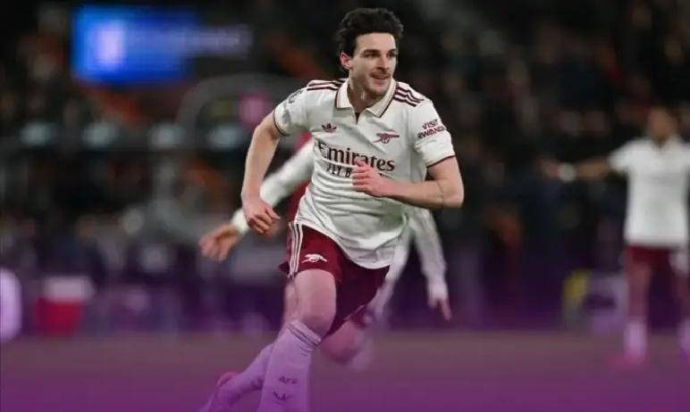 3-2 พลิกกลับมาชนะ! อาร์เซนอลชนะนอกบ้านที่บอร์นมัธ, ไรซ์ทำสองประตูพาปืนใหญ่คว้าชัยชนะติดต่อกันเป็นครั้งที่ห้า ขึ้นนำเป็นจ่าฝูง _การแข่งขัน__ผู้เล่น__คะแนน_