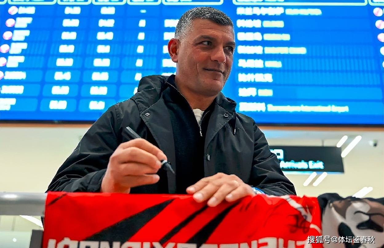 2 ต่อ 1! รายงานระบุว่า เฉิงตูจะส่งกองกลางตัวเก่งและกองหลังตัวหลักของพวกเขาไปยังเสิ่นเจิ้น นิว เปิงเฉิง เพื่อแลกกับกองหน้าทีมชาติที่กำลังเป็นที่ต้องการอย่าง จอห์น อโลเอซี