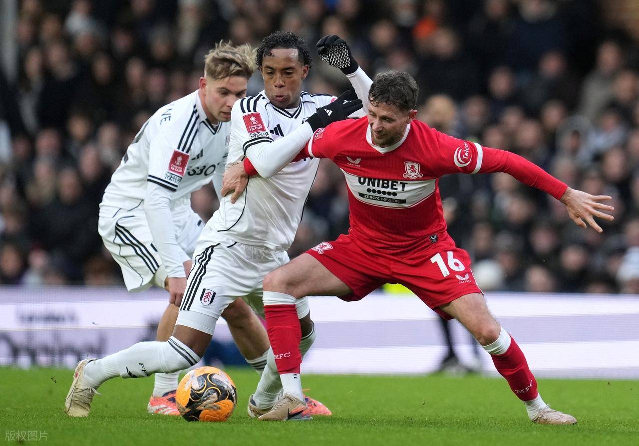 เอฟเอคัพ: 3-1 อดีตนักเตะอาร์เซนอล วัย 25 ปี ชักดาบออกโรงนำทัพฟูแล่มเขี่ยทีมอันดับสองของแชมเปี้ยนชิพ มิดเดิลส์เบรอ ออกจากบ้านตัวเอง เอฟเอคัพ: 3-1 อดีตนักเตะอาร์เซนอล วัย 25 ปี ชักดาบออกโรงนำทัพฟูแล่มเขี่ยทีมอันดับสองของแชมเปี้ยนชิพ มิดเดิลส์เบรอ ออกจากบ้านตัวเอง