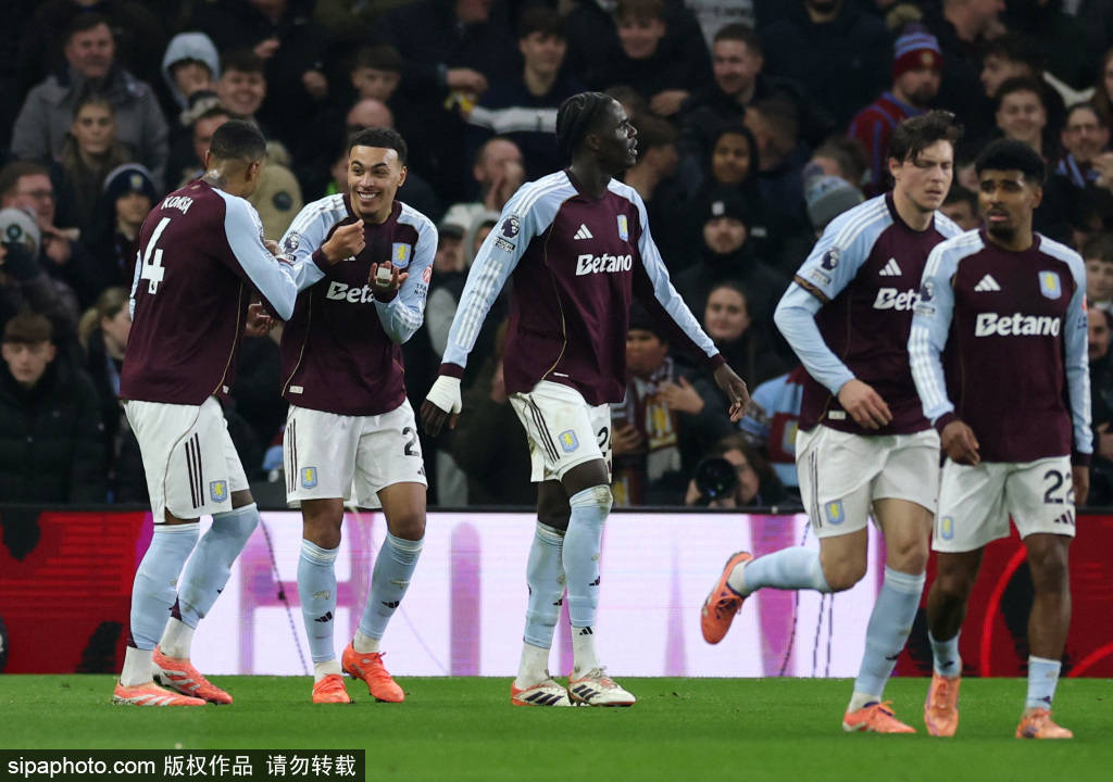 วิลล่าขึ้นนำสเปอร์ส 2-0 ในเกมเยือน! วิเคราะห์แท็คติกเบื้องหลังการจ่ายบอลอย่างลื่นไหลในกรอบเขตโทษและการจบสกอร์อย่างเหนือชั้นของร็อดเจอร์ส_แมตช์_ผู้เล่น วิลล่าขึ้นนำสเปอร์ส 2-0 ในเกมเยือน! วิเคราะห์แท็คติกเบื้องหลังการจ่ายบอลอย่างลื่นไหลในกรอบเขตโทษและการจบสกอร์อย่างเหนือชั้นของร็อดเจอร์ส_แมตช์_ผู้เล่น