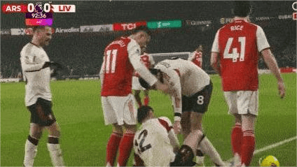 ค่ำคืนแห่งชัยชนะและความเจ็บปวดสำหรับยักษ์ใหญ่! ปารีสคว้าแชมป์ด้วยสกอร์ 6-3 ในการดวลจุดโทษ อาร์เซนอลเสมอกับลิเวอร์พูล 0-0 เรอัล มาดริดเฉือนชนะแอตเลติโก มาดริด 2-1