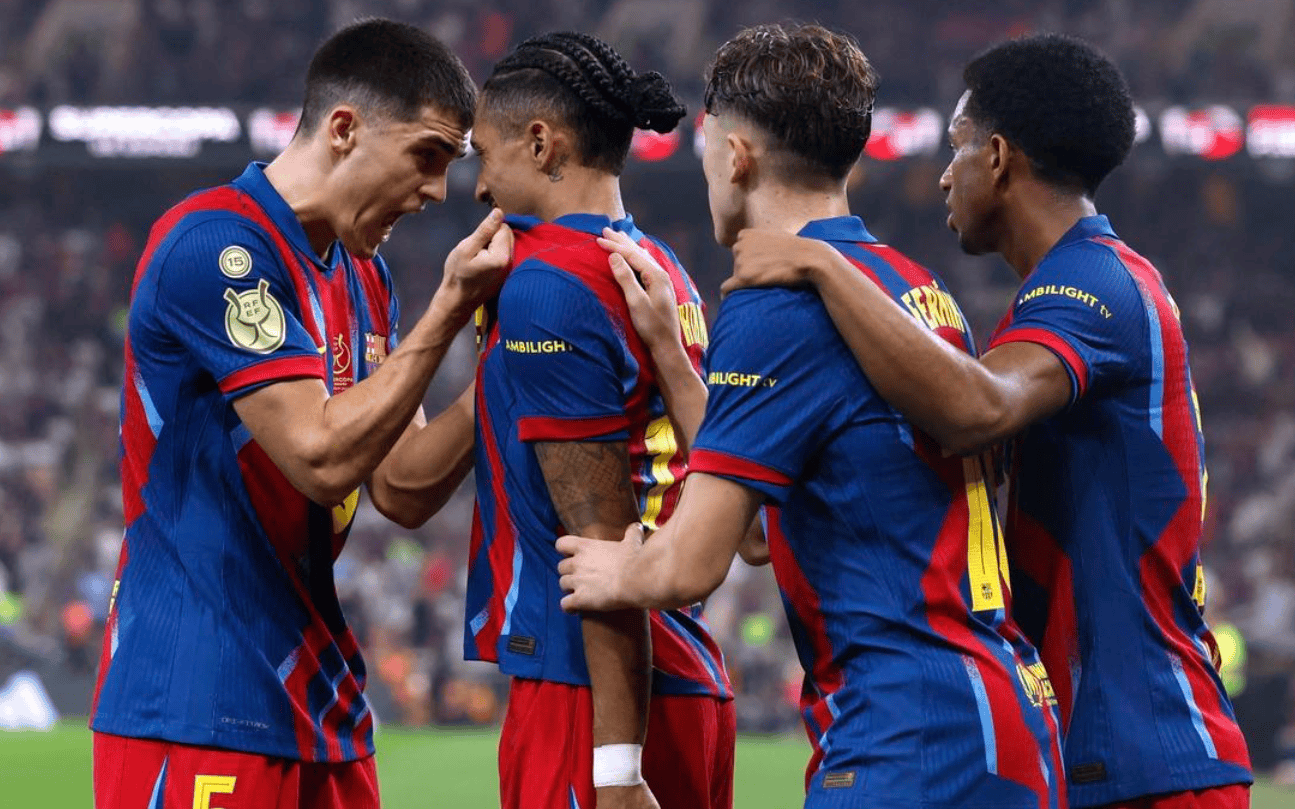 บ้าไปแล้ว 3-2! กองหน้าชาวบราซิลทำสองประตูพาบาร์เซโลนาคว้าแชมป์อย่างดราม่า เรอัล มาดริดพลาด_ราฟินญ่า_วินิซิอุส_เขตโทษ