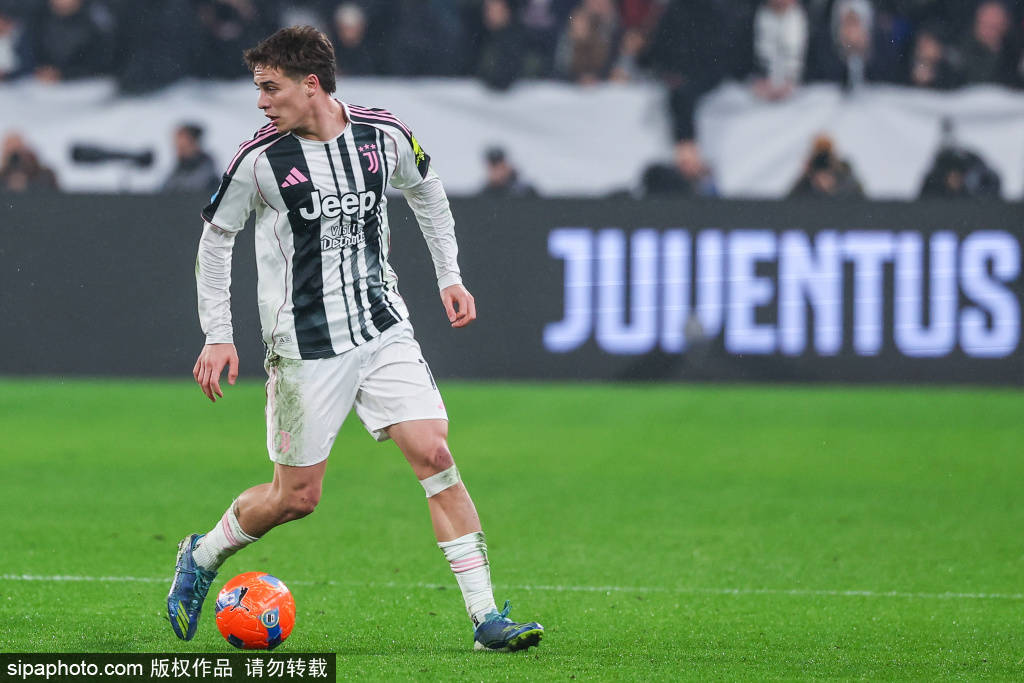 ประตูสุดเซอร์ไพรส์ของมิเร็ตติ: ยูเวนตุสคว้าโอกาสในค่ำคืนเซเรีย อา | แฟนบอล | ฟุตบอล