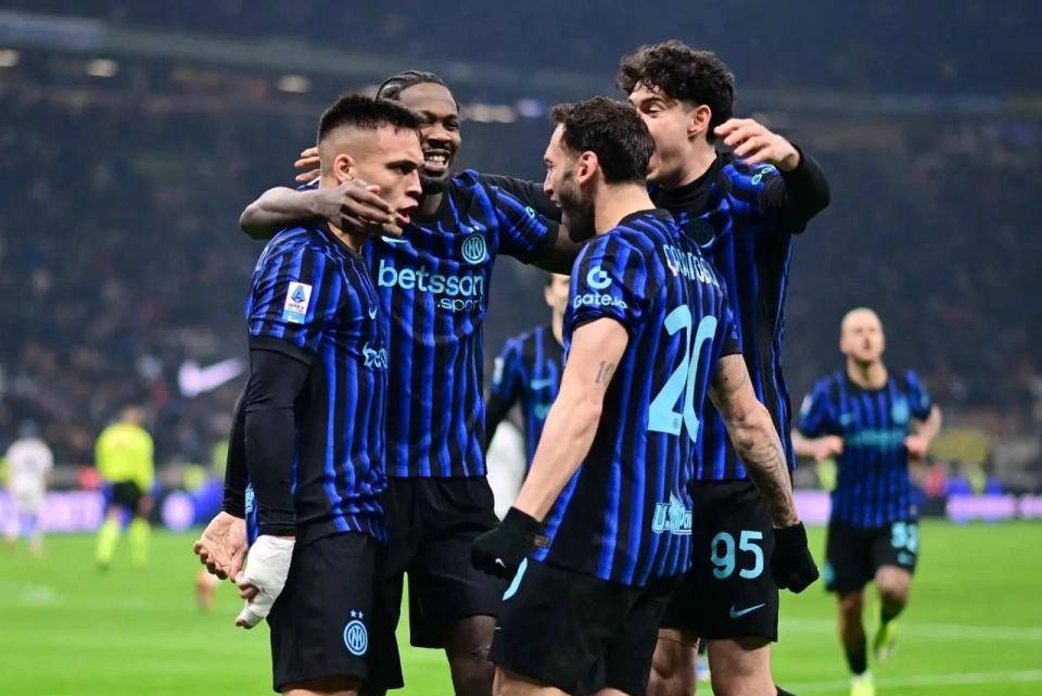 ไร้เทียมทานเมื่อเจอทีมอ่อน! อินเตอร์ มิลาน รักษาสถิติไร้พ่ายเหนือทีมอันดับสิบสุดท้ายของเซเรีย อา ขณะที่ฟอร์มเกมใหญ่กำลังเข้าใกล้จุดสูงสุด_ชิบู_นาโปลี_ยูเวนตุส