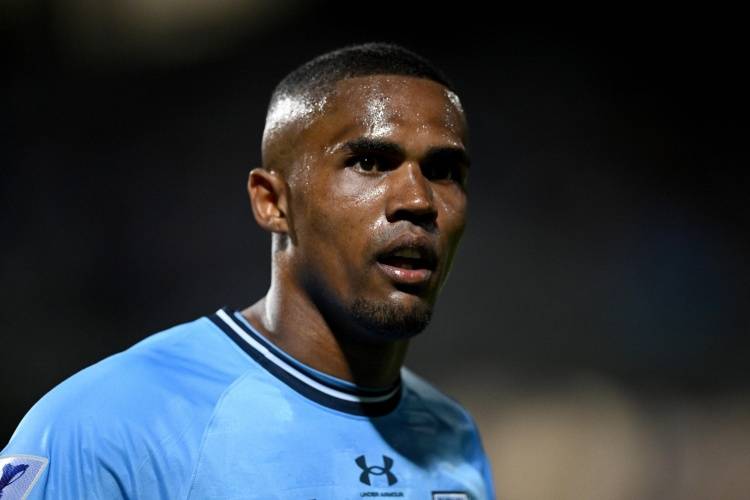 สกิรา: สโมสรอัล-อิตติฮัดแห่งสหรัฐอาหรับเอมิเรตส์กำลังเจรจาเพื่อเซ็นสัญญากับดักลาส คอสต้า วัย 35 ปี แบบไม่มีค่าตัว นักฟุตบอลชาวอิตาเลียนที่อยู่ในซิดนีย์