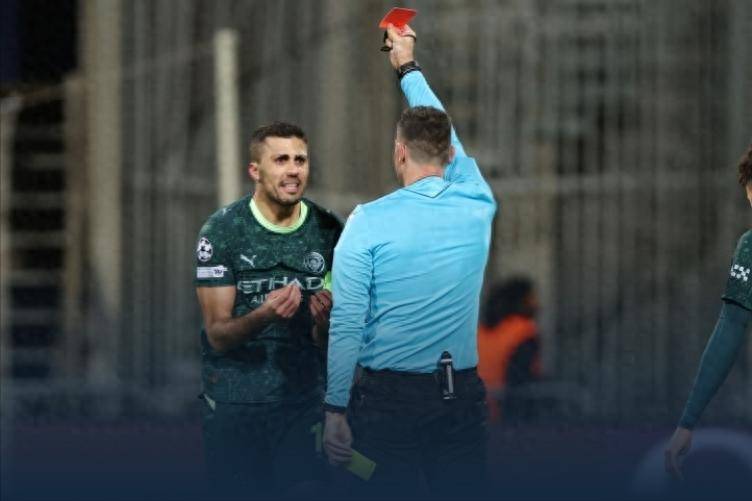 โศกนาฏกรรมเกิดขึ้นอีกครั้ง! กวาร์ดิโอล่าต้องถูกปลดออกจากตำแหน่งอย่างแน่นอน เมื่อแมนเชสเตอร์ ซิตี้ แพ้ให้กับโบโด/กลิมท์ 1-3 ในเกมเปิดสนามยูฟ่า แชมเปียนส์ลีก ฮาลันด์ยังคงไม่สามารถทำประตูได้ใน 8 นัดติดต่อกัน โศกนาฏกรรมเกิดขึ้นอีกครั้ง! กวาร์ดิโอล่าต้องถูกปลดออกจากตำแหน่งอย่างแน่นอน เมื่อแมนเชสเตอร์ ซิตี้ แพ้ให้กับโบโด/กลิมท์ 1-3 ในเกมเปิดสนามยูฟ่า แชมเปียนส์ลีก ฮาลันด์ยังคงไม่สามารถทำประตูได้ใน 8 นัดติดต่อกัน