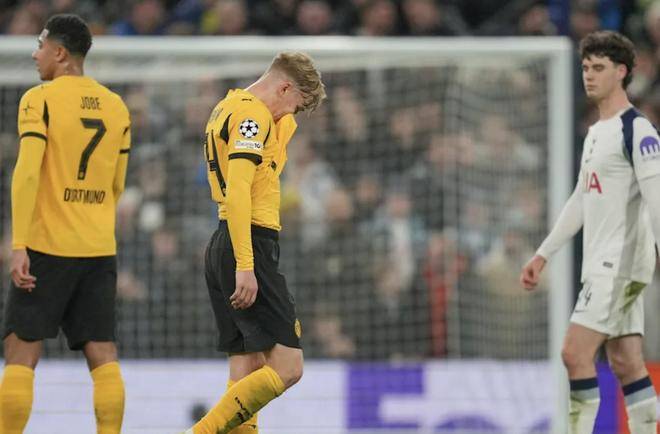 มัทส์ ฮุมเมิลส์: ถ้าผมไม่ได้เป็นนักเตะดอร์ทมุนด์เอง ผมคงไม่อยากพูดถึงฟอร์มการเล่นในครึ่งแรกของพวกเขาเลยด้วยซ้ำ แมตช์ | โควัช | แชมเปียนส์ลีก มัทส์ ฮุมเมิลส์: ถ้าผมไม่ได้เป็นนักเตะดอร์ทมุนด์เอง ผมคงไม่อยากพูดถึงฟอร์มการเล่นในครึ่งแรกของพวกเขาเลยด้วยซ้ำ แมตช์ | โควัช | แชมเปียนส์ลีก