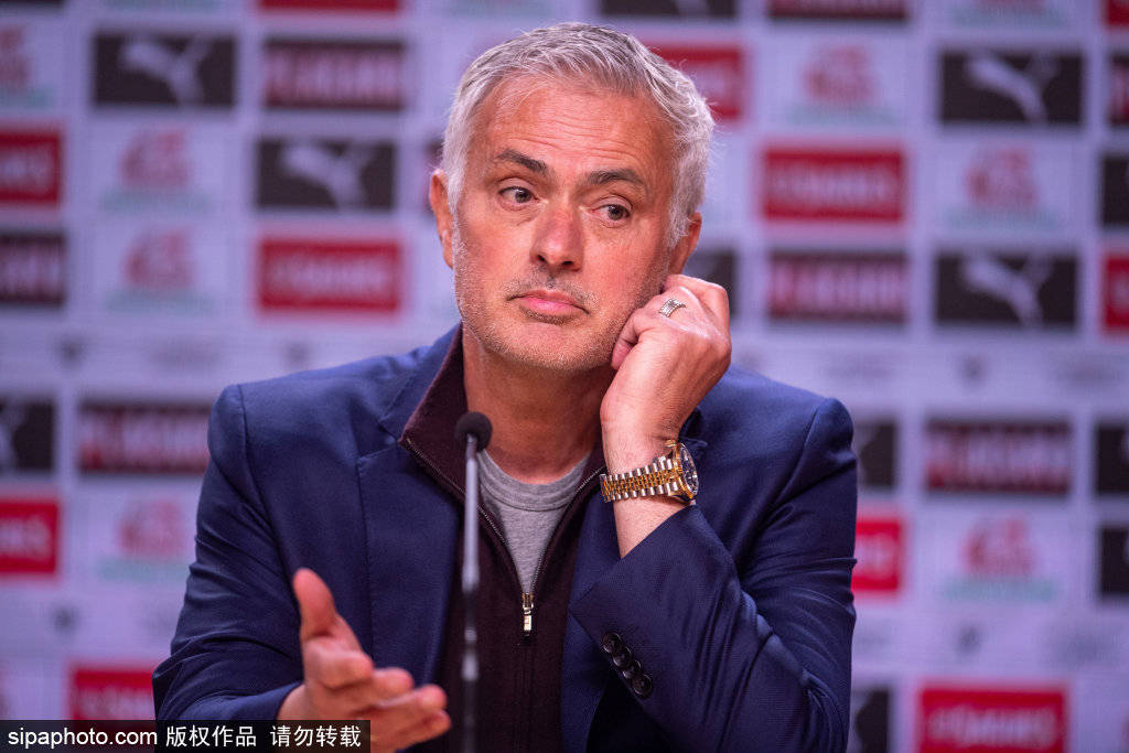 คำวิจารณ์ของมูรินโญ่ต่ออัลเบโลอา?: "บางคนไม่ได้ทำอะไรมากนักเมื่อต้องคุมทีมใหญ่" _ปรัชญาการโค้ช_แนวโน้ม