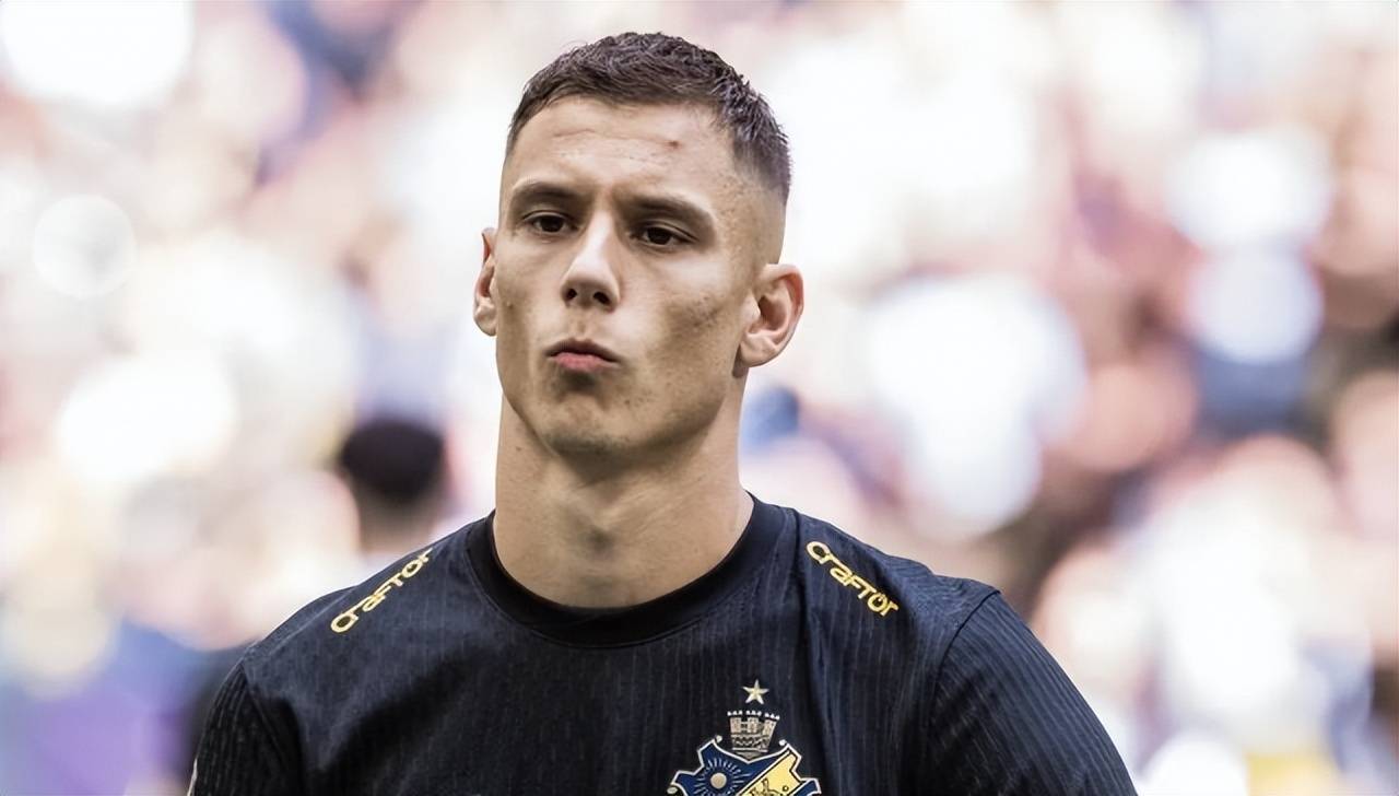 ทุ่มสุดตัวกับดีลสุดคุ้ม! สโมสรฟุตบอลเซินเจิ้นโชว์ความเหนือชั้น คว้าตัวกองหลังระดับแชมเปียนส์ลีกด้วยค่าตัวเพียง 800,000 ยูโร – โอกาสลุ้นแชมป์เปิดกว้าง!