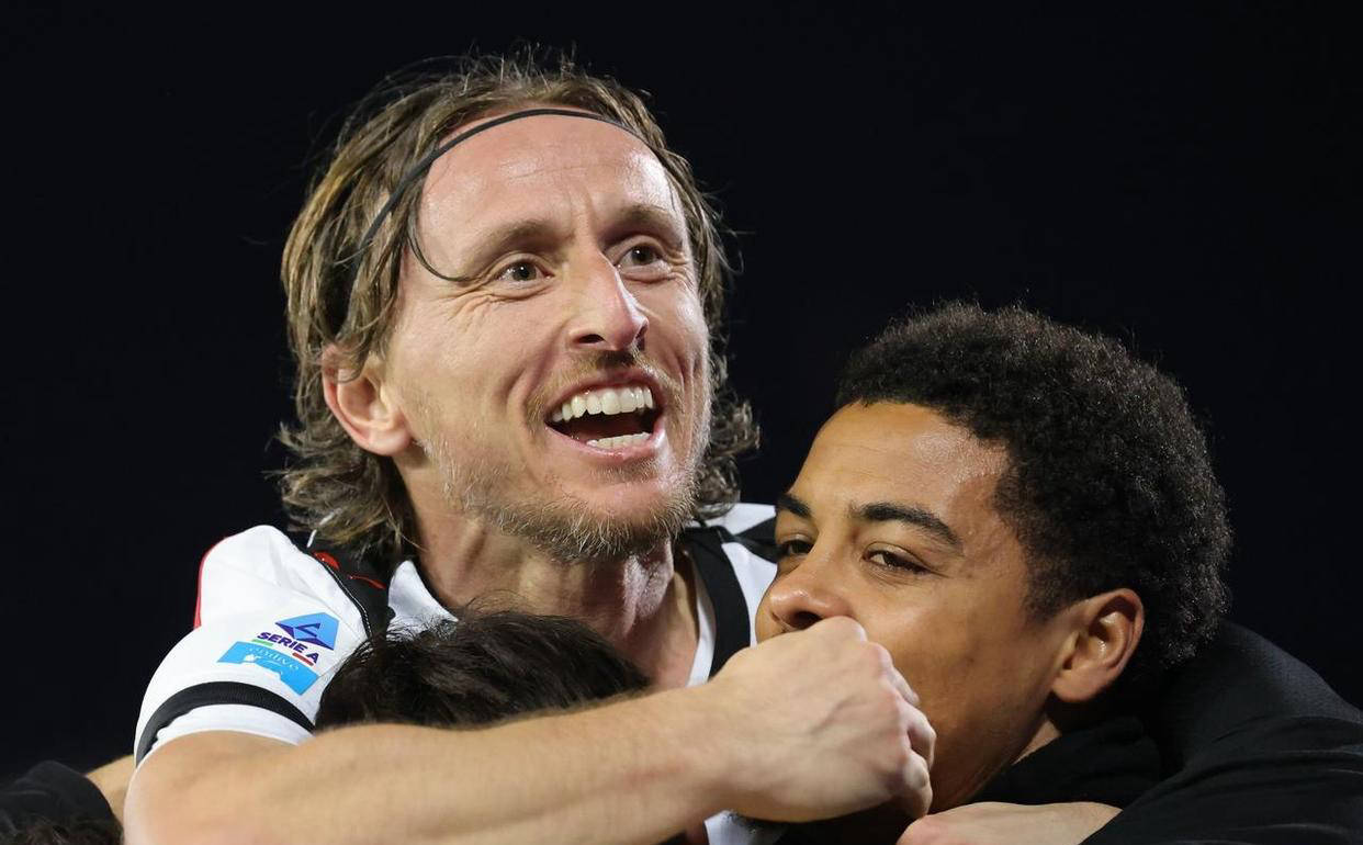 ค่ำคืนแชมเปียนส์ลีก: ทีมของมูรินโญ่คว้าชัย, PSG พ่ายแพ้อย่างน่าตกใจ, ดอร์ทมุนด์และเชลซีคว้าชัยชนะครั้งใหญ่ ริยาด: เยือน, บ้าน