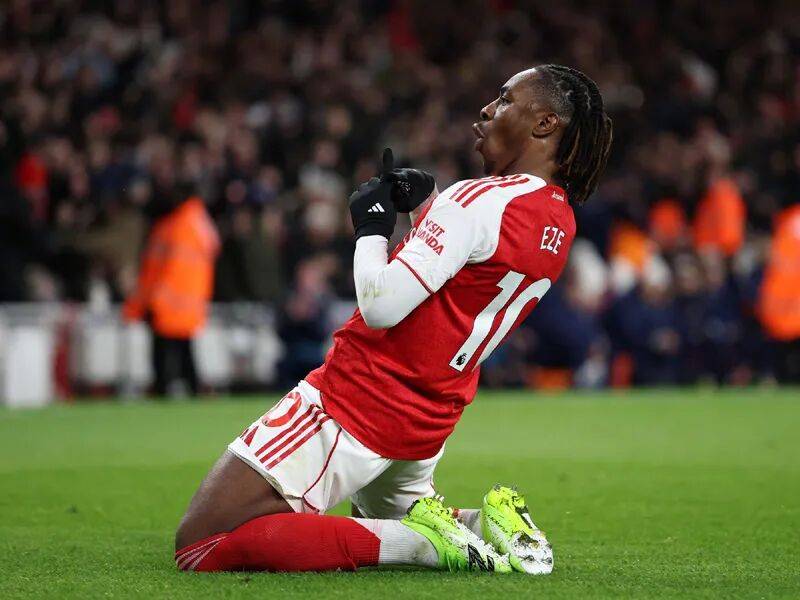 ถ่ายทอดสดพรีเมียร์ลีกผ่าน CCTV ขณะที่อาร์เซนอลและลิเวอร์พูลต่างเผชิญหน้ากับผู้จัดการทีมคนใหม่ ขณะที่ผู้จัดการทีมยูไนเต็ดต้องเผชิญกับคำสาปอีกครั้งหลังจากผ่านไปสามปี _การแข่งขัน_ แชมเปียนส์ลีก แมนเชสเตอร์ ซิตี้ ถ่ายทอดสดพรีเมียร์ลีกผ่าน CCTV ขณะที่อาร์เซนอลและลิเวอร์พูลต่างเผชิญหน้ากับผู้จัดการทีมคนใหม่ ขณะที่ผู้จัดการทีมยูไนเต็ดต้องเผชิญกับคำสาปอีกครั้งหลังจากผ่านไปสามปี _การแข่งขัน_ แชมเปียนส์ลีก แมนเชสเตอร์ ซิตี้