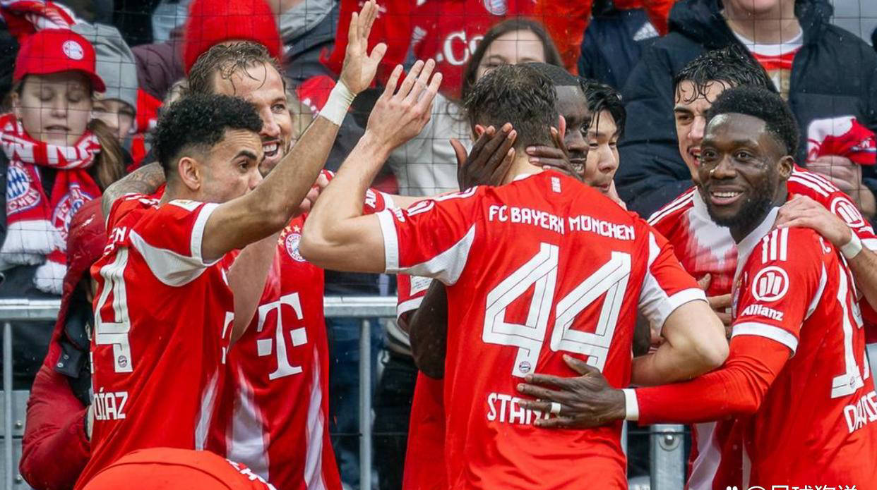 ศึกบุนเดสลีกา: บาเยิร์น มิวนิค พลิกกลับมาชนะ 3-2 เหนือ ไอน์ทรัค แฟรงค์เฟิร์ต คว้าชัยชนะติดต่อกันเป็นครั้งที่สี่ แฮร์รี เคน นำเป็นดาวซัลโวด้วย 28 ประตู ผู้เล่น: หลุยส์ ดิอาซ, บาเยิร์น มิวนิค ศึกบุนเดสลีกา: บาเยิร์น มิวนิค พลิกกลับมาชนะ 3-2 เหนือ ไอน์ทรัค แฟรงค์เฟิร์ต คว้าชัยชนะติดต่อกันเป็นครั้งที่สี่ แฮร์รี เคน นำเป็นดาวซัลโวด้วย 28 ประตู ผู้เล่น: หลุยส์ ดิอาซ, บาเยิร์น มิวนิค