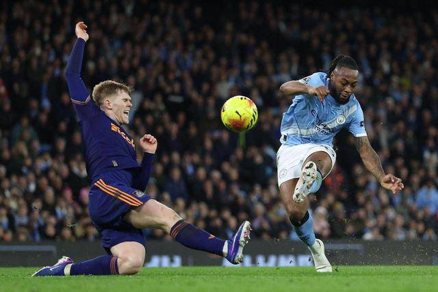 การแข่งขันชิงแชมป์พรีเมียร์ลีกเปิดฉากใหม่เมื่อแมนเชสเตอร์ซิตีและอาร์เซนอลสามารถคว้าแชมป์ได้ด้วยสถิติที่สมบูรณ์แบบ _มุมมองของนักข่าว_ ท็อตแนมฮอตสเปอร์การแข่งขันยูฟ่าแชมเปียนส์ลีก การแข่งขันชิงแชมป์พรีเมียร์ลีกเปิดฉากใหม่เมื่อแมนเชสเตอร์ซิตีและอาร์เซนอลสามารถคว้าแชมป์ได้ด้วยสถิติที่สมบูรณ์แบบ _มุมมองของนักข่าว_ ท็อตแนมฮอตสเปอร์การแข่งขันยูฟ่าแชมเปียนส์ลีก