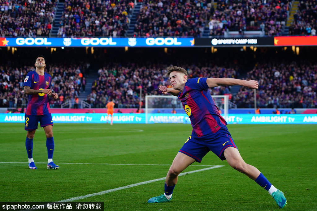 ลาลีกา - เดอ ยองทำประตู เฟร์มินยิงประตูสุดมหัศจรรย์พาบาร์เซโลนาถล่มเลบันเต้ 3-0 คว้าตำแหน่งจ่าฝูงคืน เบอร์นาร์ล, โรเมโร, การ์เซีย