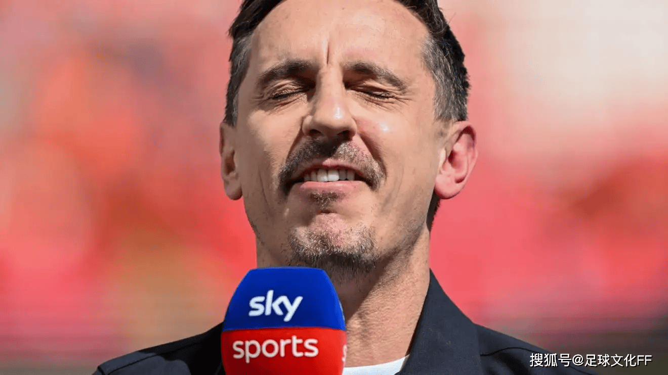 เนวิลล์: คาร์ริคจะทำลายดาวรุ่งของแมนเชสเตอร์ ยูไนเต็ด หากเขาไม่ส่งลงเล่น; เรียกร้องให้ผู้จัดการทีมเปลี่ยนตัวเขาออกจากสนามระหว่างการแข่งขันกับเซสโก้.