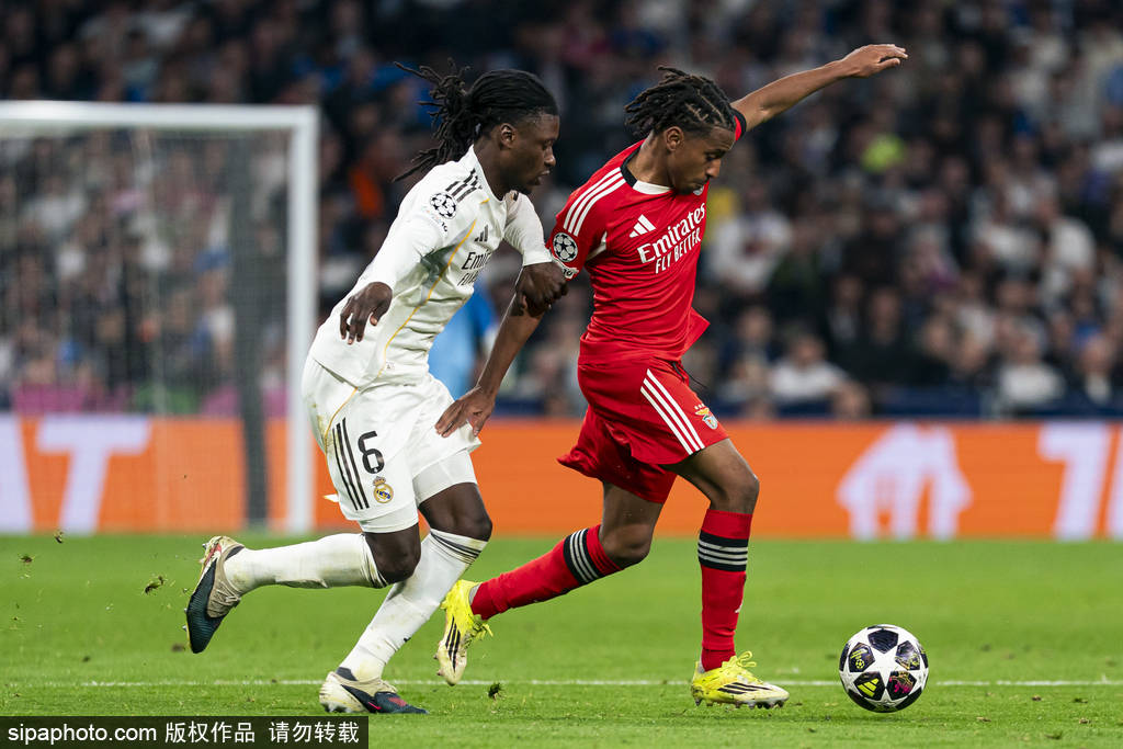 แชมเปียนส์ลีก - วินิซิอุสทำประตู, บัลเบร์เด้ทำสองแอสซิสต์ช่วยให้เรอัล มาดริดเอาชนะเบนฟิก้า 2-1 ผ่านเข้ารอบด้วยสกอร์รวม 3-1 ราฟา ซิลวา, มาร์โก อเซนซิโอ