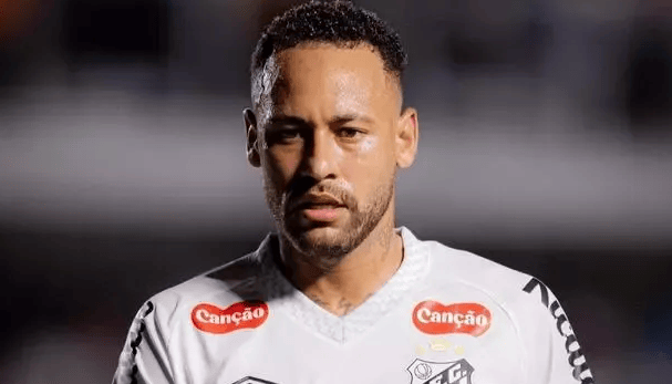 ลาก่อน เนย์มาร์! บราซิลได้ทอดทิ้งเขาแล้ว! ความฝันในฟุตบอลโลกพังทลาย แฟนบอลโศกเศร้า: "อาชีพของเขาจบแล้ว" _อันเชล็อตติ_ _ซานโตส_ _ฟุตบอล_