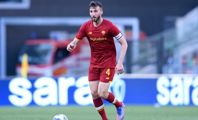 การขาดหายไปของดีบาล่าช่วยเสริมแรงผลักดันของโรม่าในการไล่ล่าท็อปโฟร์อย่างต่อเนื่อง คริสตันเต้ตอบโต้เสียงวิจารณ์ของคาสซาโน่ด้วยผลงานอันโดดเด่น _กัสเปรินี่_ _กองหน้า_ _นักเตะ_