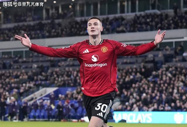 สรุปผลพรีเมียร์ลีก: อาร์เซนอลได้รับความชื่นชอบจากผู้เชี่ยวชาญ, คาร์ริคให้เวลาเล่นมากมาย เชลซี เชสโก้ บาร์เซโลนา