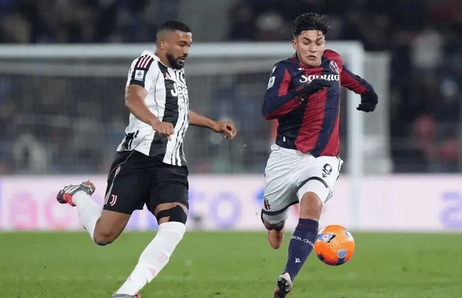 เซเรีย อา: โรม่า พบ ยูเวนตุส! การวิเคราะห์เชิงกลยุทธ์: ยูเวนตุส เซเรีย อา: โรม่า พบ ยูเวนตุส! การวิเคราะห์เชิงกลยุทธ์: ยูเวนตุส