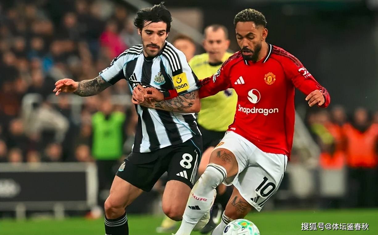 เปิดเผยว่า แมนฯ ยูไนเต็ด ใกล้จะเซ็นสัญญากับ ตอร์นี และนักเตะเองก็ยอมเสียให้กับปีศาจแดง และค่าตัว ค่าตัวอาจสูงถึง 100 ล้าน_assenal_juventus