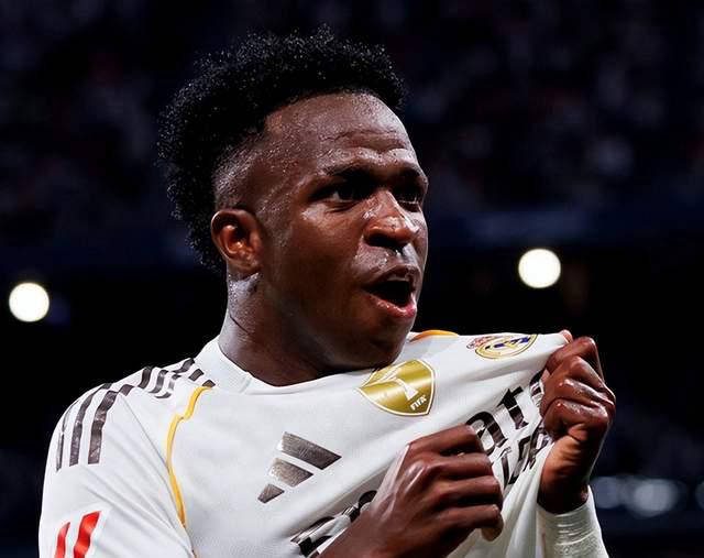 เมื่อเวลา 4:00 น. นายพลเก้าคนของเรอัล มาดริด ไม่อยู่ใน Mbappe เพื่อเป็นผู้นำ กอนซาโลขึ้นนำเพื่อทำคะแนนสิบประตูในลาลีกา_เอลเช่_วินซิอุส_วินซิอุสในฤดูกาลนี้