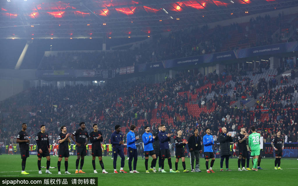 ผู้ตัดสินยอมรับความผิดพลาดของเขาหลังเกม! บาเยอร์ สเตเดี้ยม 1-1: ใบแดงของดิอาส ระเบิดบุนเดสลีกา บาเยิร์นถูกส่งตัวไปพร้อมกับคนเก้าคนเพื่อทำคะแนนยาก_บาเยิร์น มิวนิค_เลเวอร์คูเซ่น