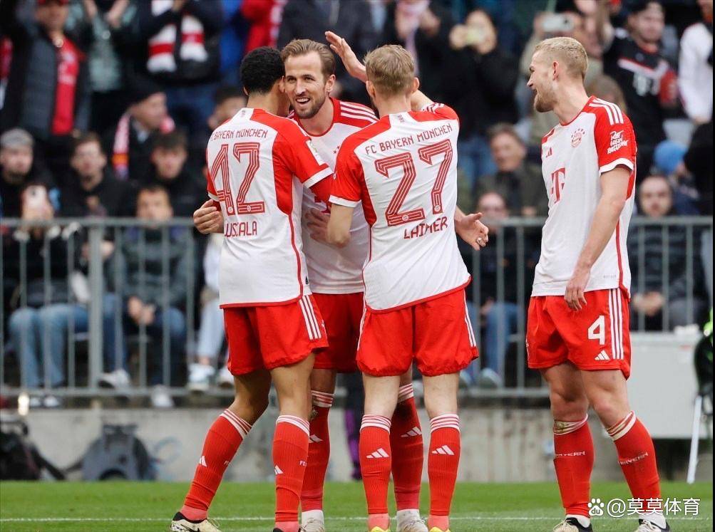 กับ ฮัว วิลเลจ 1-1 ดอร์ท 2-0 โรงงานผลิตยาบาเยิร์น 1-1 อันดับล่าสุดของบุนเดสลีกา ได้ถูกปล่อย_competition_hoffenheim_frankfurt