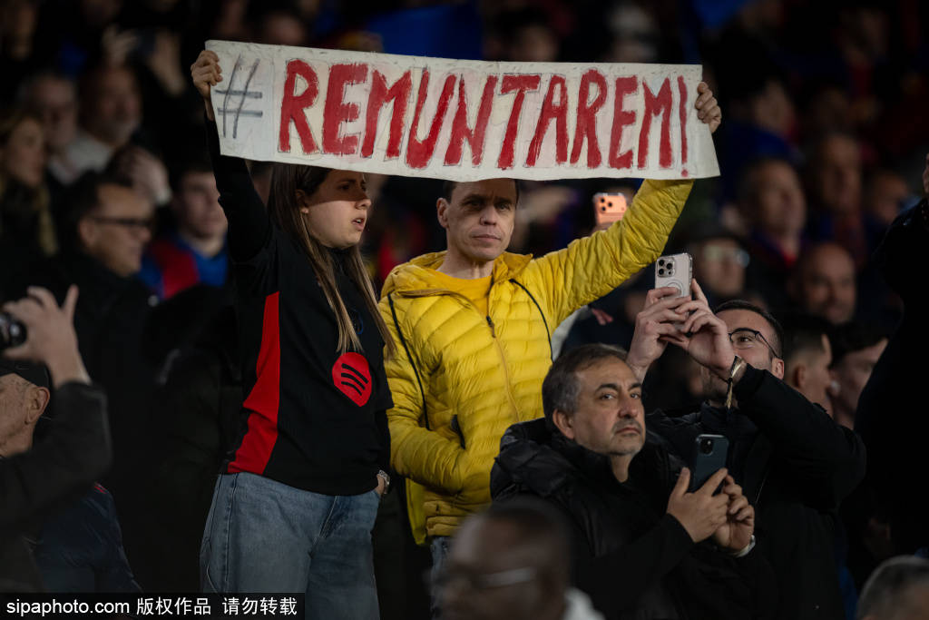 แชมเปี้ยนส์ลีก คาร์นิวัล ไนท์! งานเลี้ยงบาร์เซโลนาได้รับการเลื่อนตำแหน่งความสงสัยของรอบน็อคเอาท์ได้เพิ่มขึ้นและซุปเปอร์สตาร์ได้เกษียณและได้รับความสนใจ!_ ฟุตบอลหญิง_1_CBA