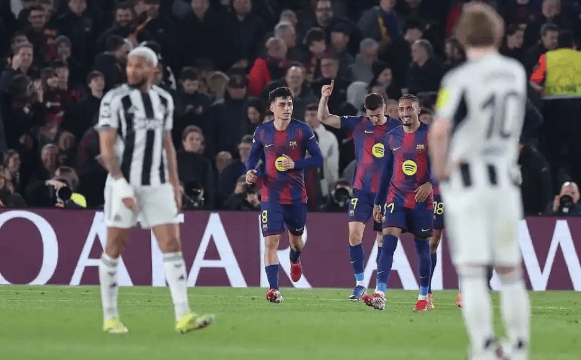 พรีเมียร์ลีกถูกทำลายอย่างน่าเศร้าโดยกลุ่มลาลีกา! 6 ทีมเข้าสู่ 16 อันดับแรกและเหลือเพียง 2 ทีมและ 3 ทีมถูกล้างออกจากเกมและสร้างความอับอายทางประวัติศาสตร์