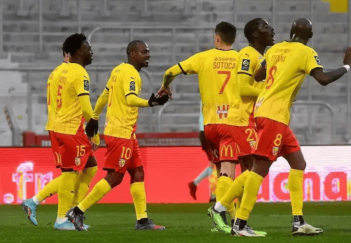 การกลับมาของ St. Maximan อยู่ภายใต้แรงกดดัน! วันศุกร์ที่ 012 ลีกเอิง 1: เลนส์รีบคว้าแชมป์ที่บ้าน เกมเยือนของความโกรธนั้นยากที่จะต้านทาน Powerhouse_SP_Core_Player